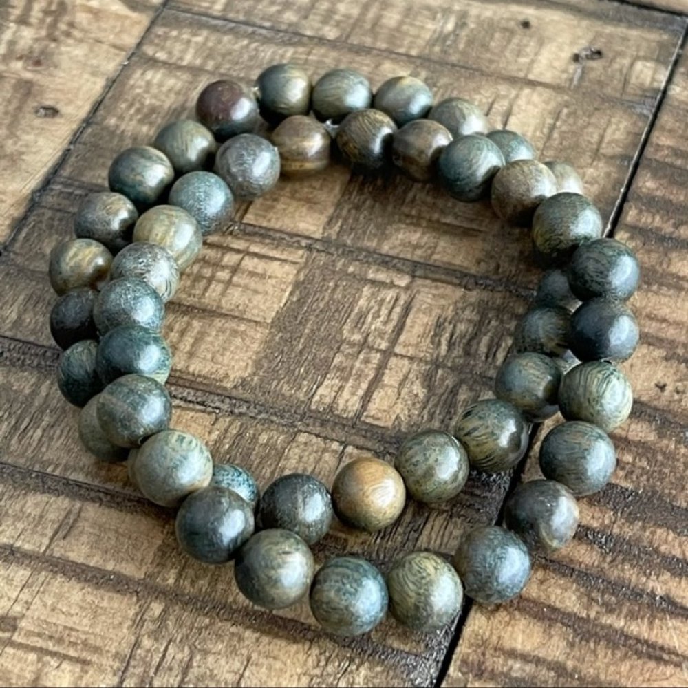 2pc 8mm Green Sandalwood Stretch Bead Bracelet - Picture 2 of 4